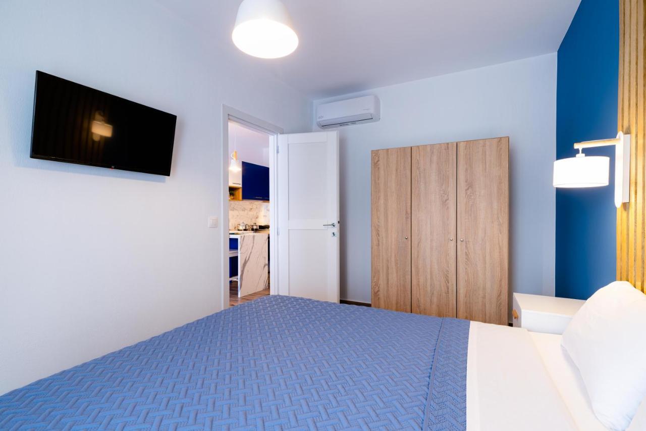 Appartement Elvis Nest à Nea Moudania Extérieur photo